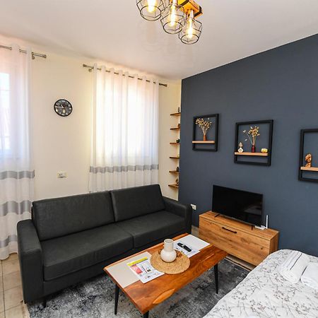 City Nest Shkodër Esterno foto