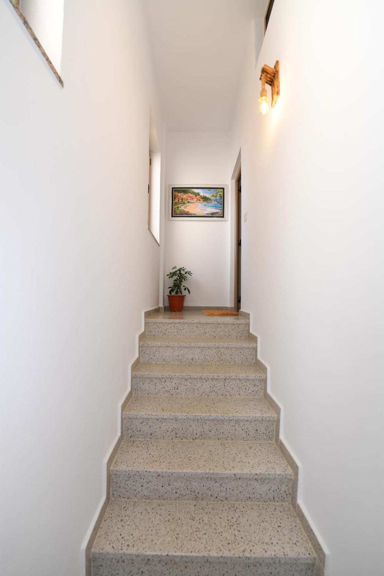City Nest Shkodër Esterno foto