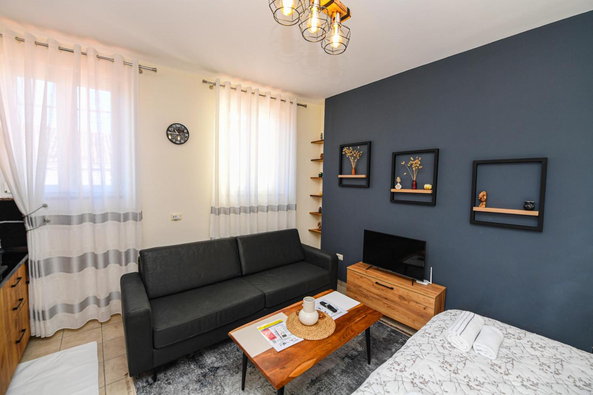 City Nest Shkodër Esterno foto