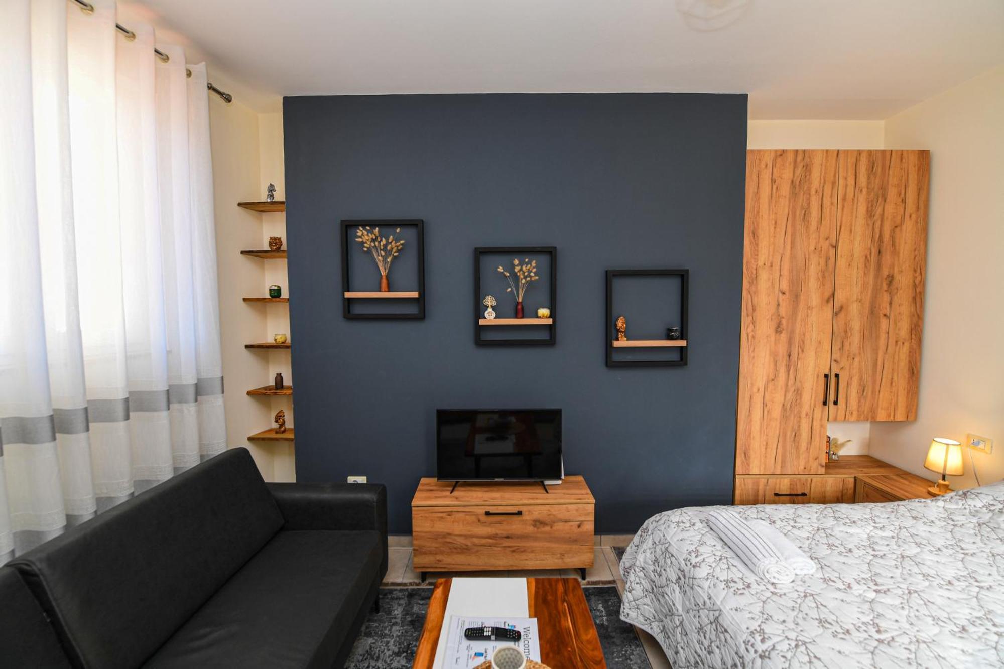 City Nest Shkodër Esterno foto