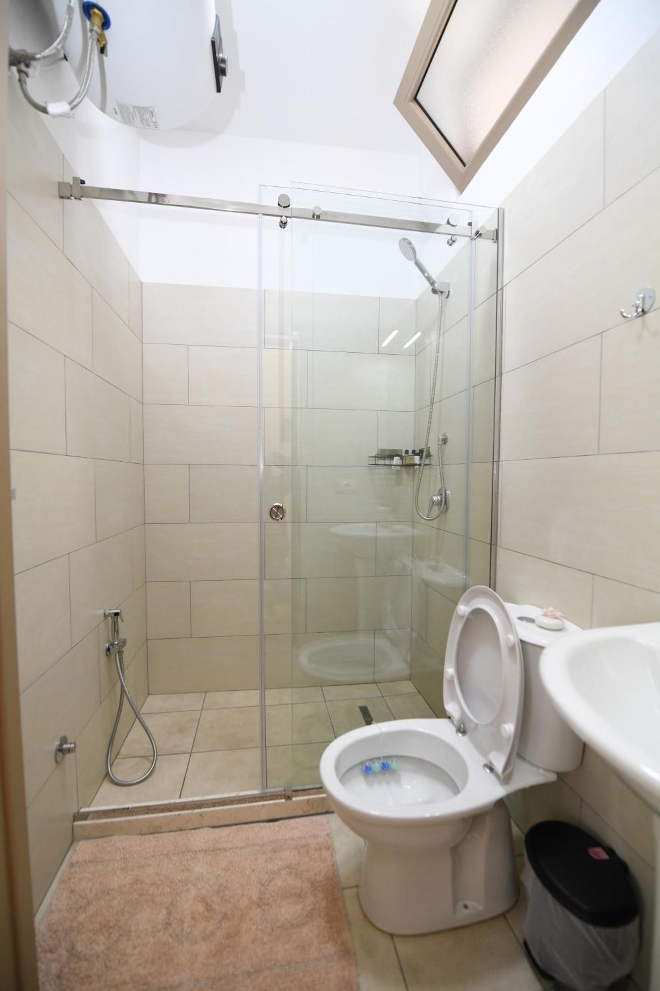 City Nest Shkodër Esterno foto